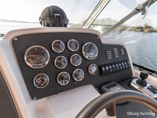 Trader 42 - Cabrio — foto 14 van 76