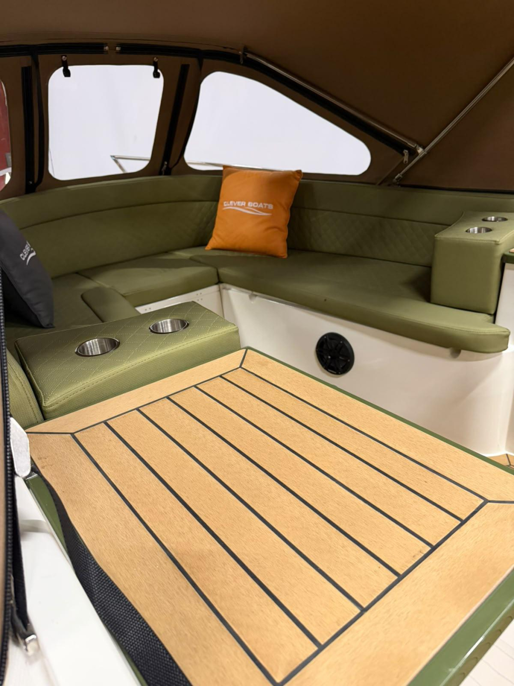 Clever 60 incl. Suzuki 40PK, Radio, Permateak, Buiskap en meer opties! NU IN DE AANBIEDING voor 40.999,- — foto 15 van 21
