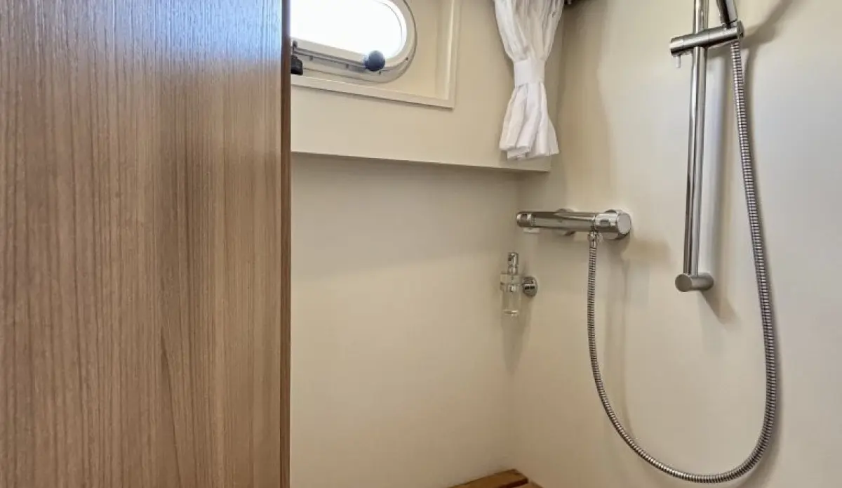 Grand Sturdy 30.0 AC — foto 12 van 12