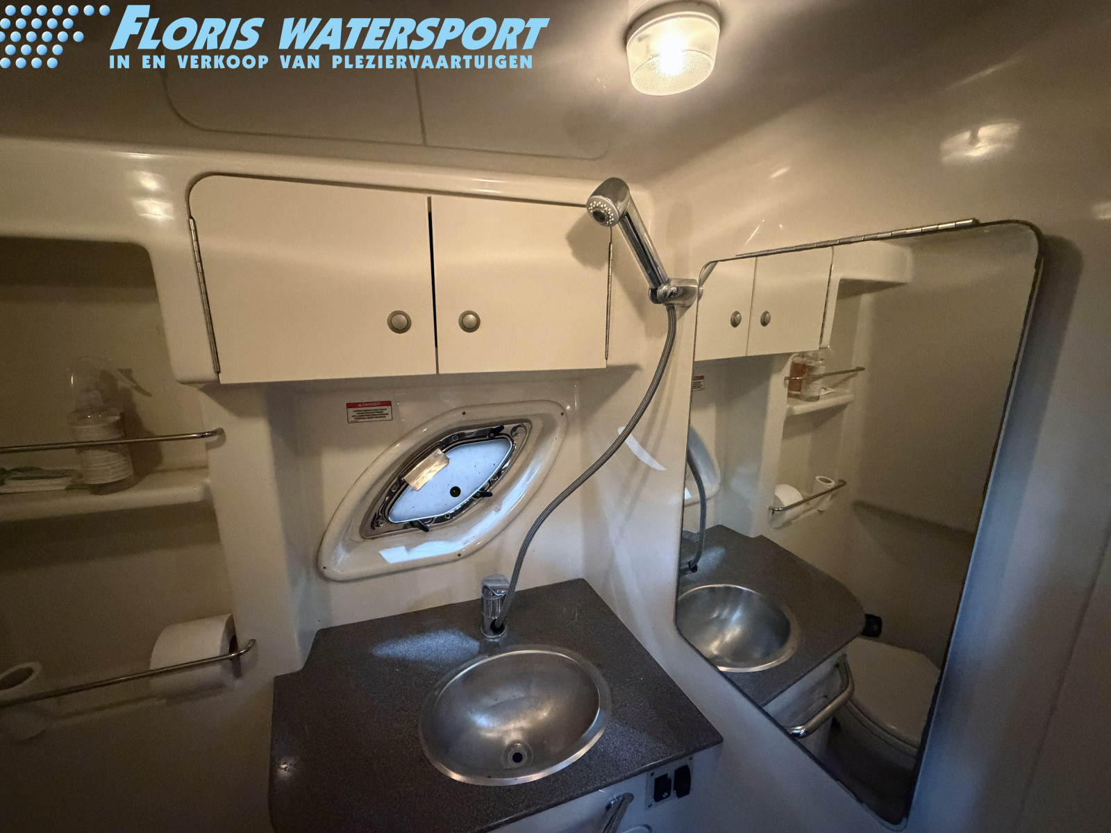 Sea Ray 335 Sundancer — foto 20 van 21