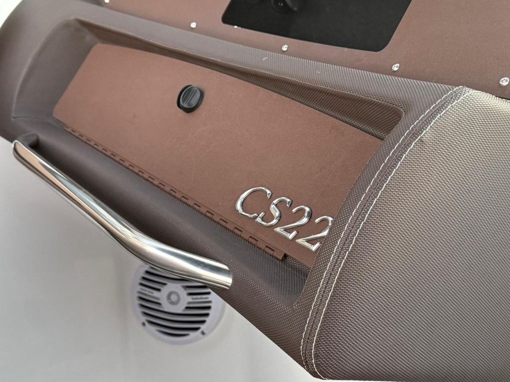 Cobalt CS 22 + Trailer (Gedupliceerd) — foto 10 van 21