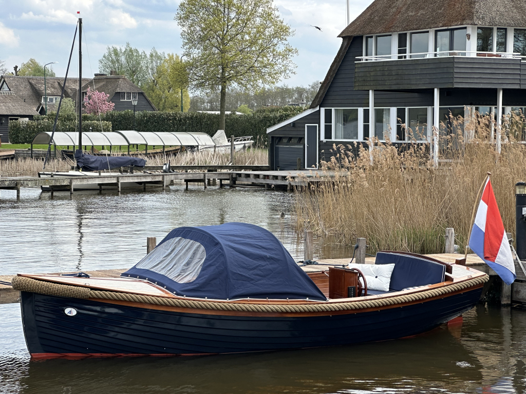 Akerboom Spiegelsloep 5.70 – Tijdloze klassieker met Vetus diesel  Inboard — foto 18 van 30