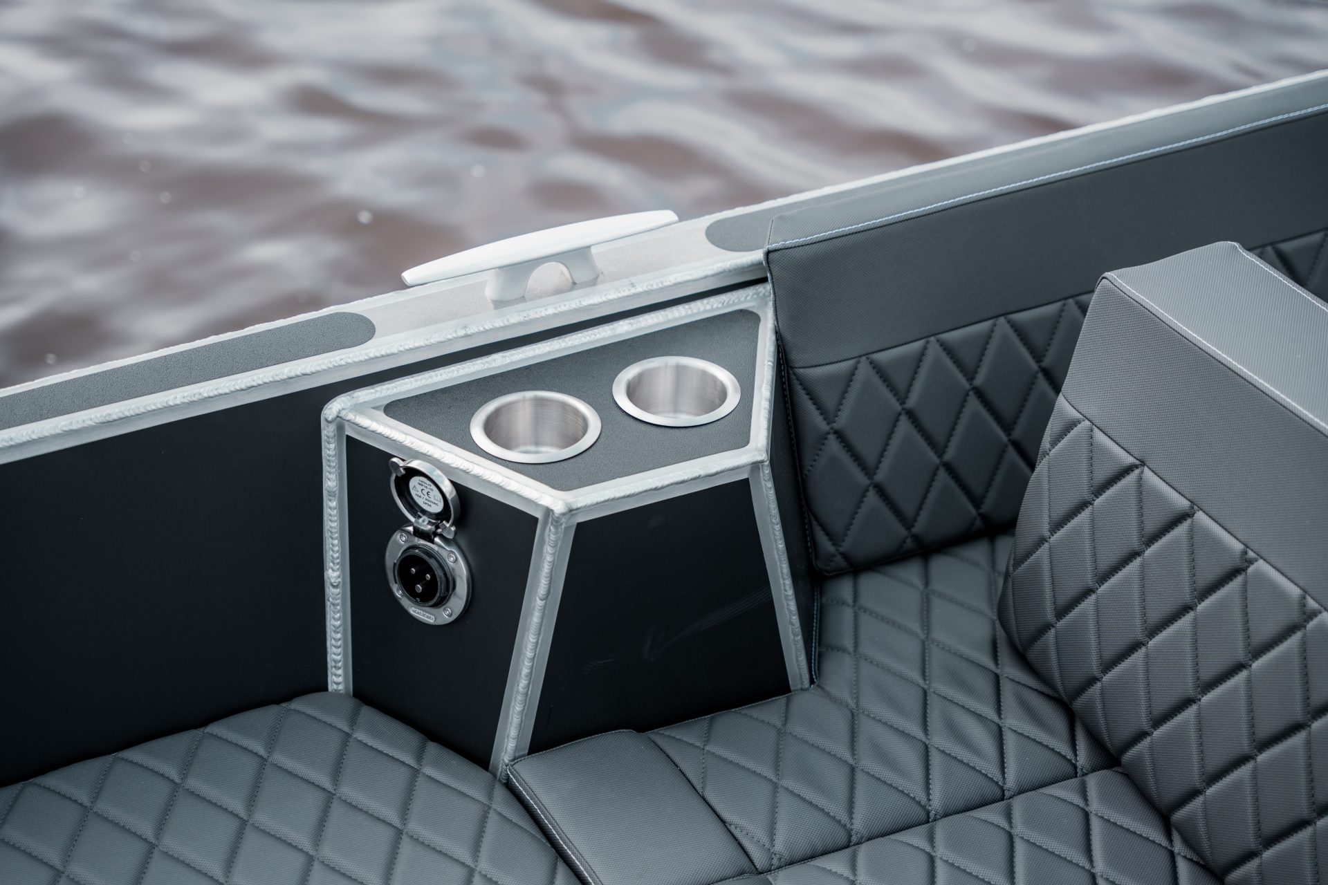 Van Vossen VanVossen E-Tender 595 — foto 13 van 16