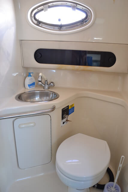Sea Ray 290 Sundancer — foto 9 van 12