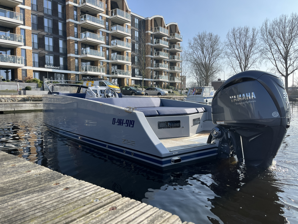 ZEE GT800 | Yamaha 250 pk | TENDER — foto 5 van 21