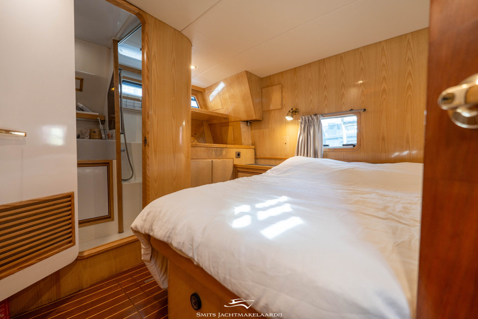 Astor 37 Flybridge — foto 25 van 54