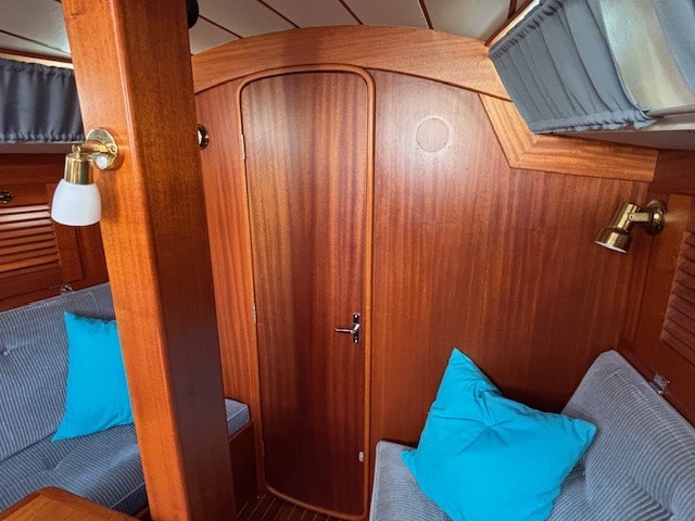 Hallberg-Rassy 31 — foto 53 van 65