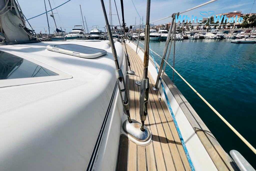 Beneteau Oceanis 42 CC — foto 9 van 45