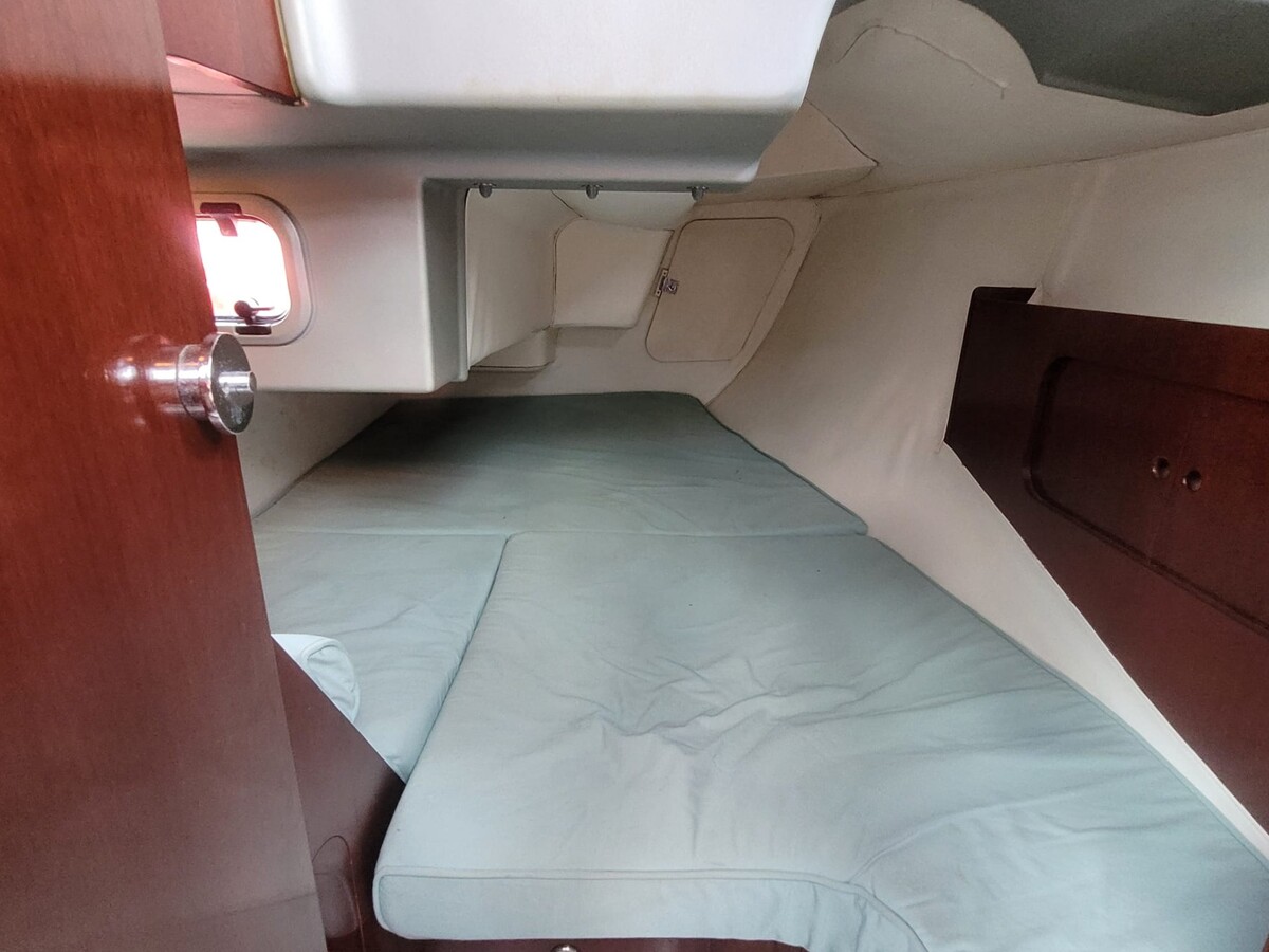 Beneteau First 32S5 — foto 14 van 53