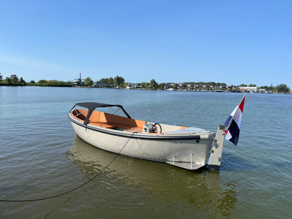 Pieterman 750 sloep 