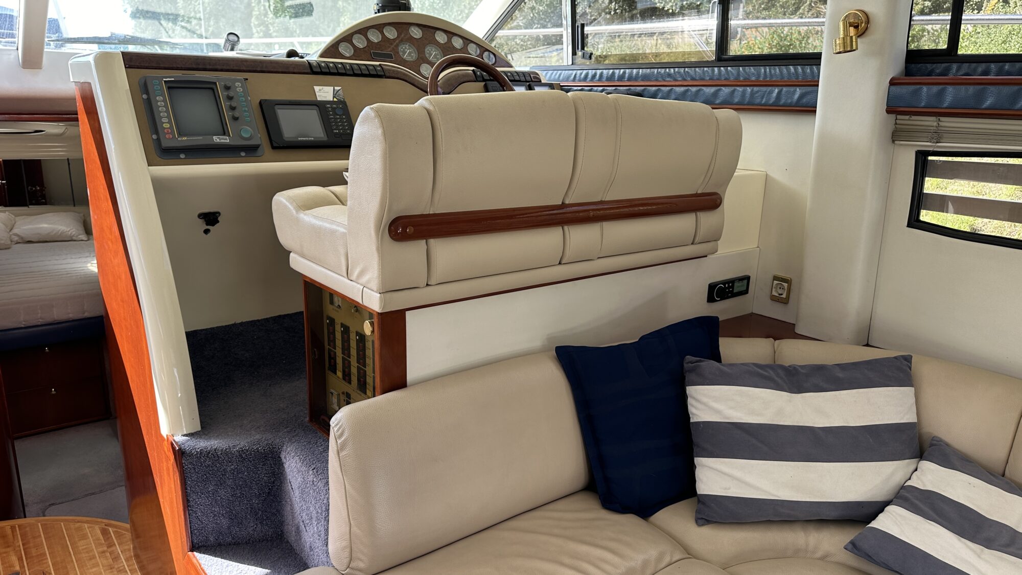 Fairline Phantom 40 Flybridge — foto 35 van 57