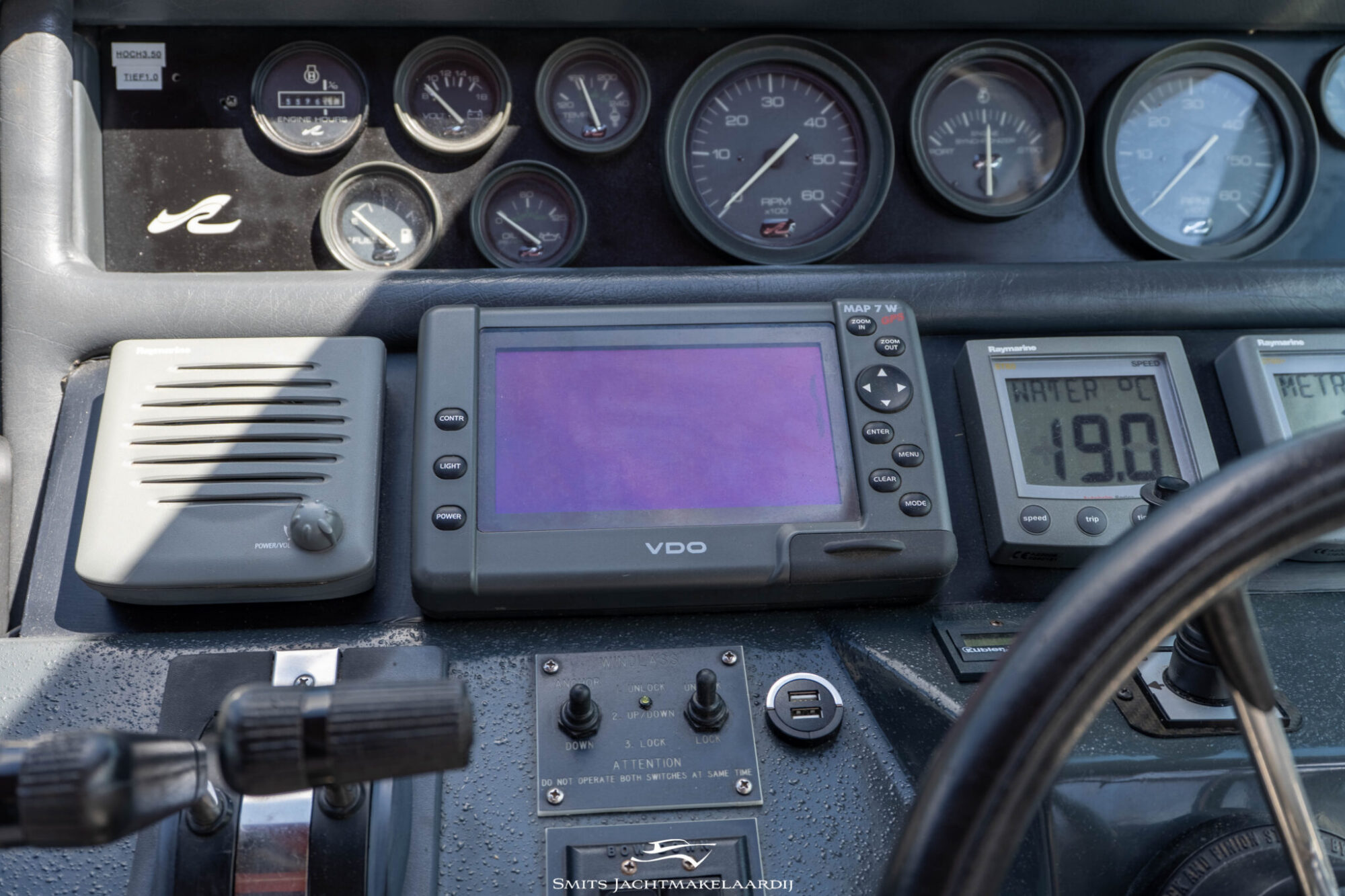 Sea Ray 370 Express Cruiser — foto 44 van 59