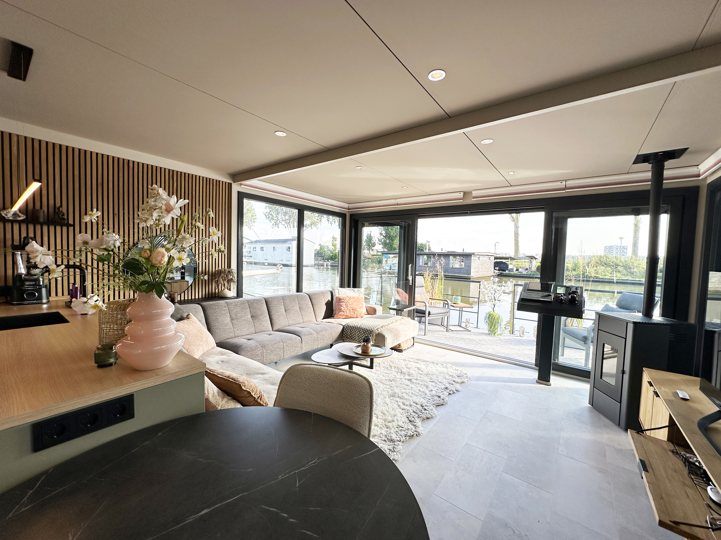 HT-Lofts Houseboat 15m Electric Propulsion — foto 23 van 39