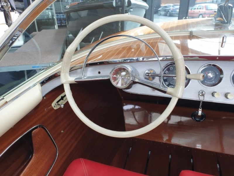 Riva Super Florida — foto 9 van 12