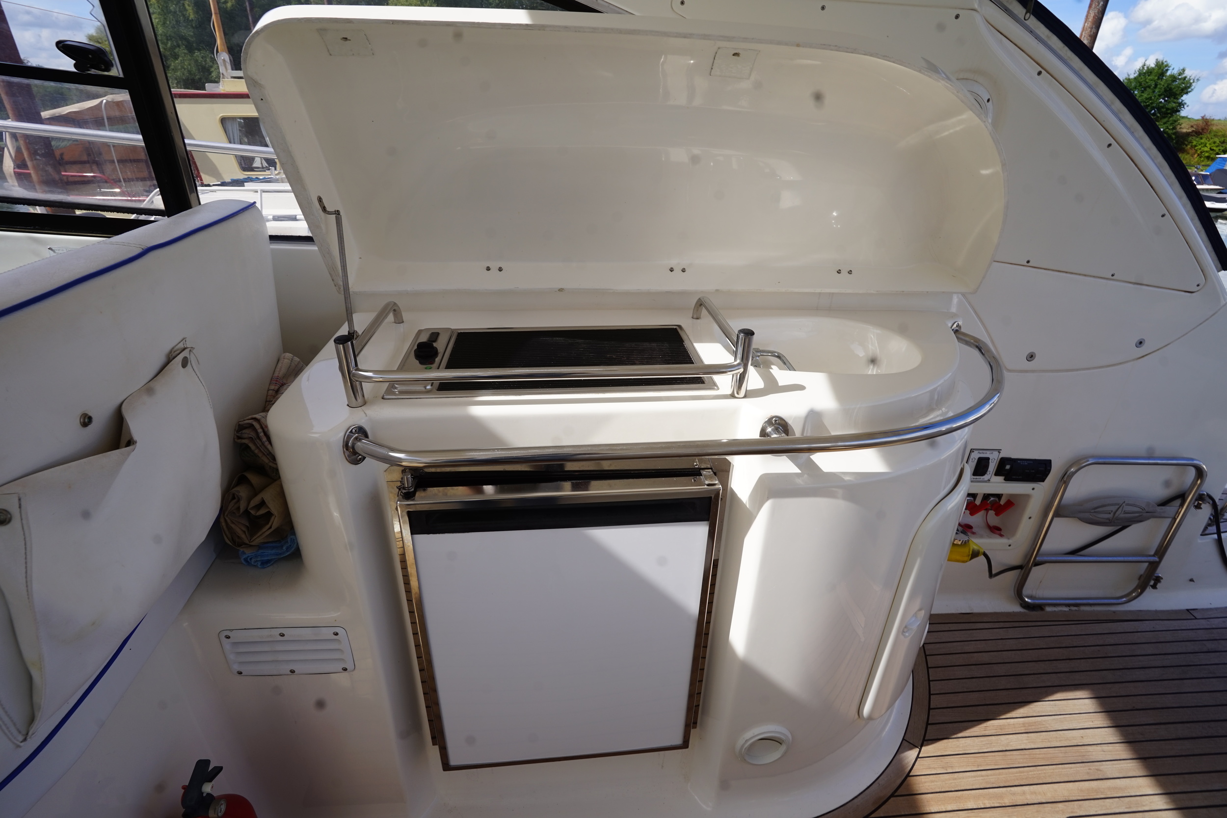 Bavaria 42 HT Sport IPS-500 - hydraulic platform — foto 10 van 42