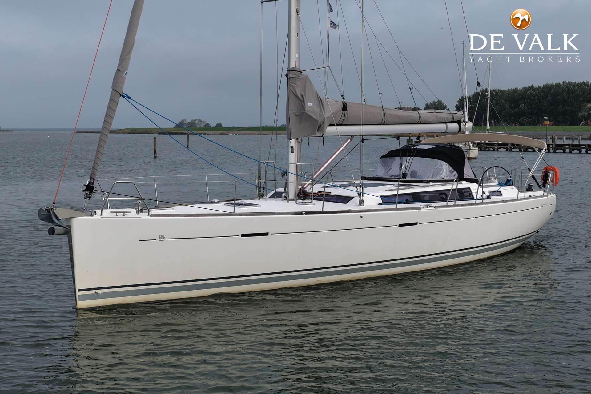 Dufour 485 Grand Large — foto 9 van 39