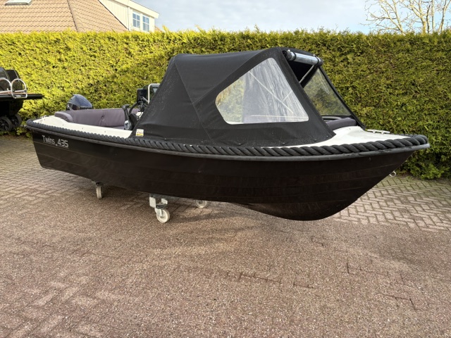 VAARKLAAR!! Twins 435 met buiskap en Tohatsu  9.8 PK — foto 3 van 14