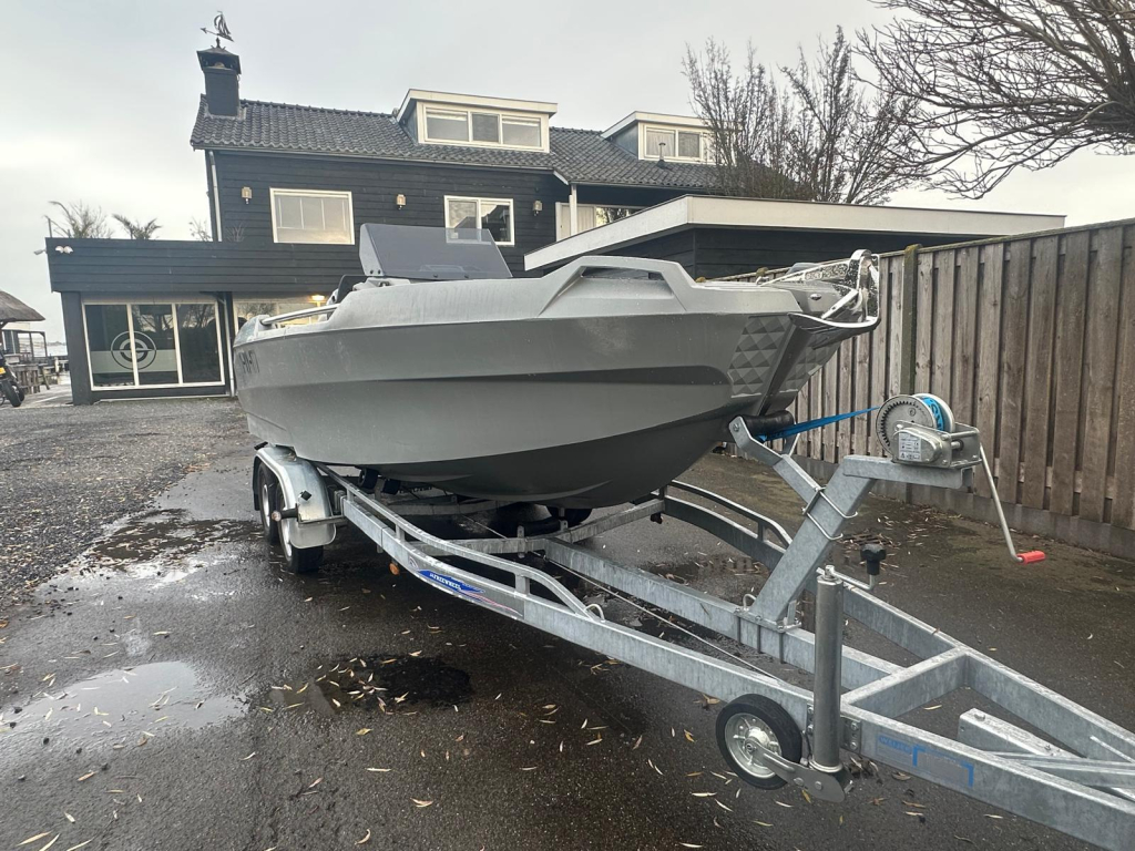 Roto Hydra 530 – Yamaha 100 PK | Slechts 32 vaaruren | Nu € 29.900,- HYDRA 530 — foto 13 van 14