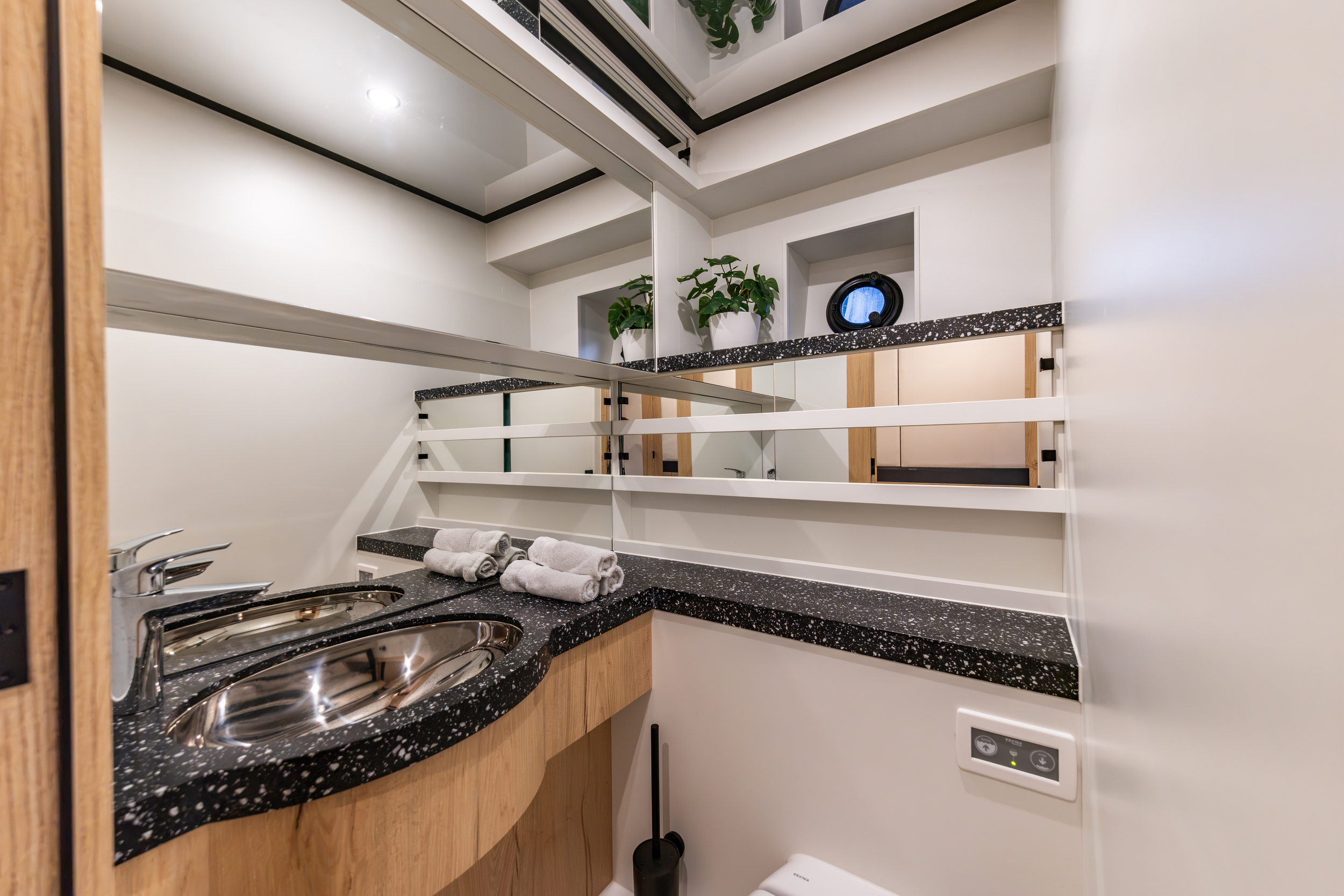 Boarncruiser 1440 Elegance - Center Sleeper — foto 14 van 20