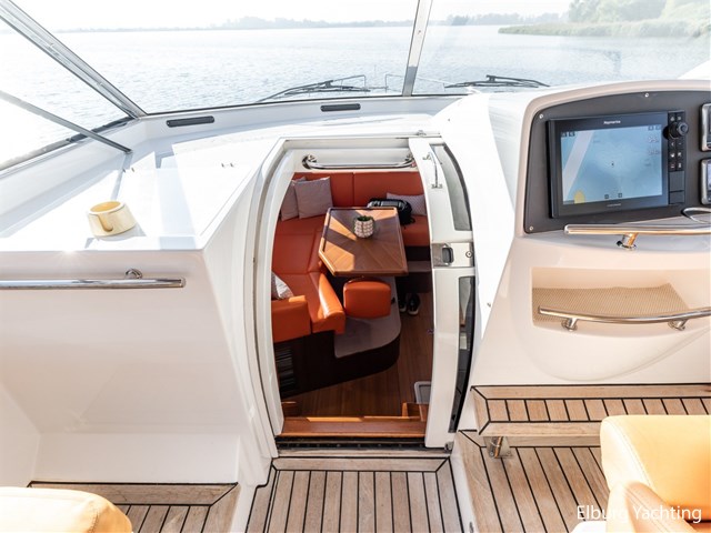 Trader 42 - Cabrio — foto 17 van 76