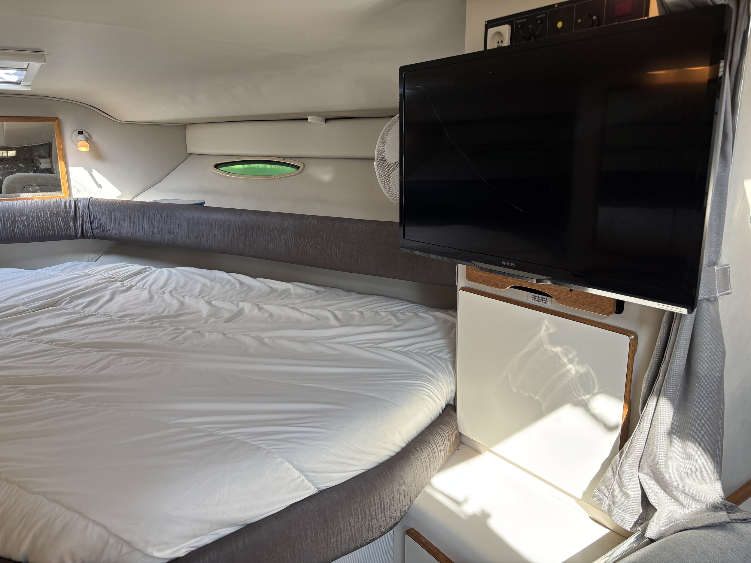 Sea Ray 370 Sundancer — foto 13 van 15