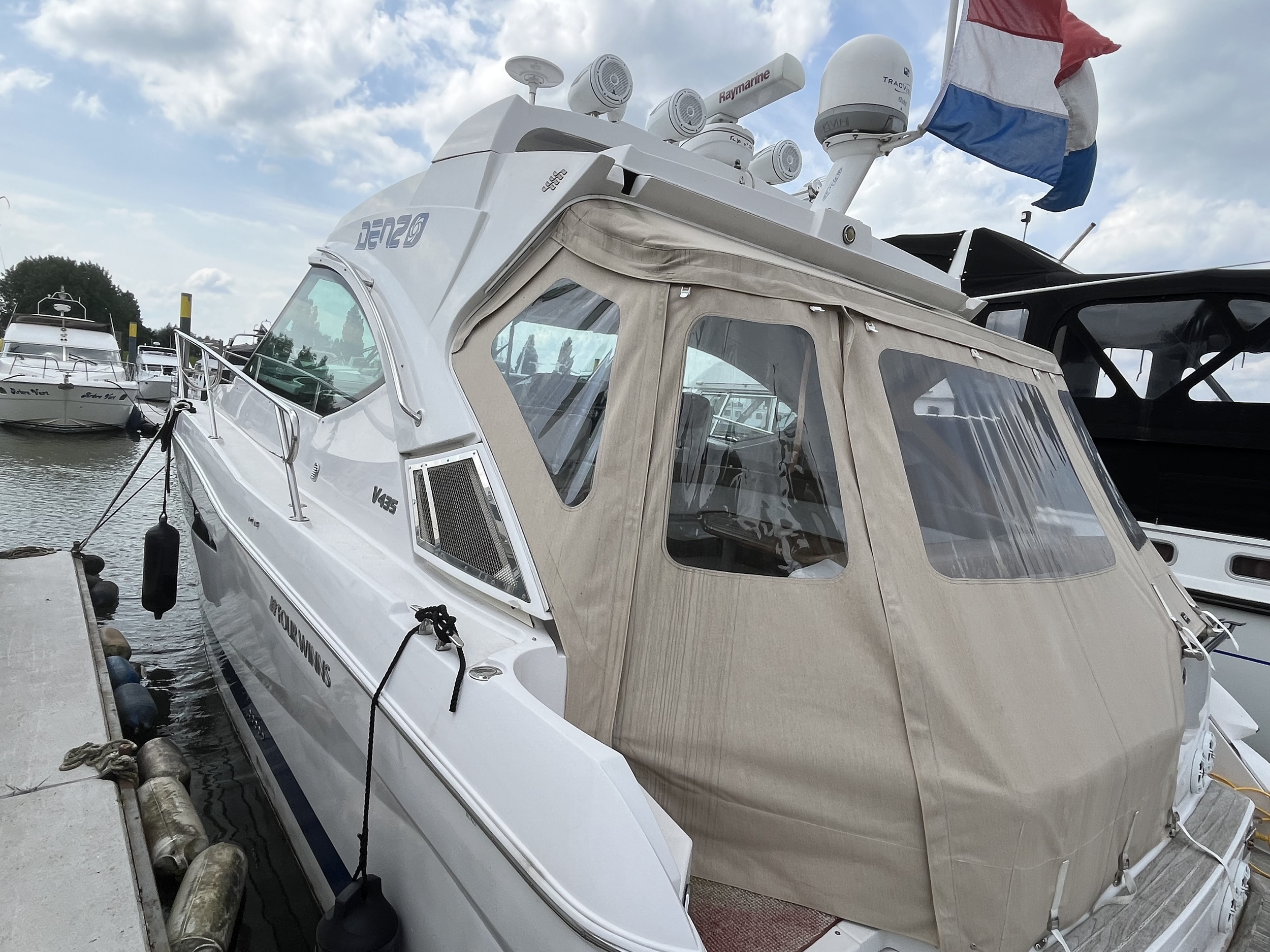 Four Winns V435 - Export — foto 72 van 73