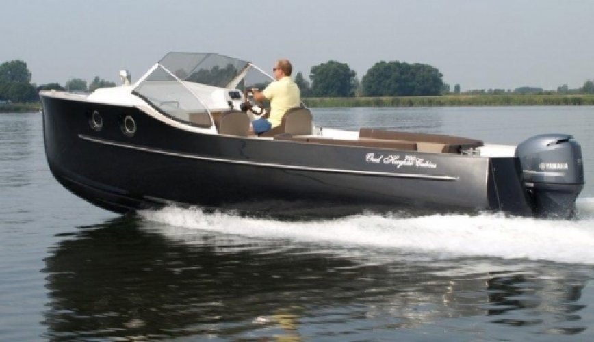 Oudhuijzer 700 Cabine