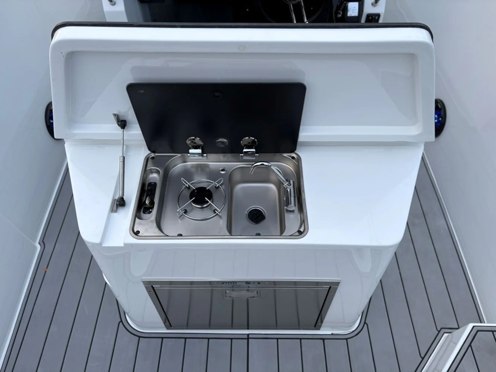Maxima 800 Sport — foto 9 van 12
