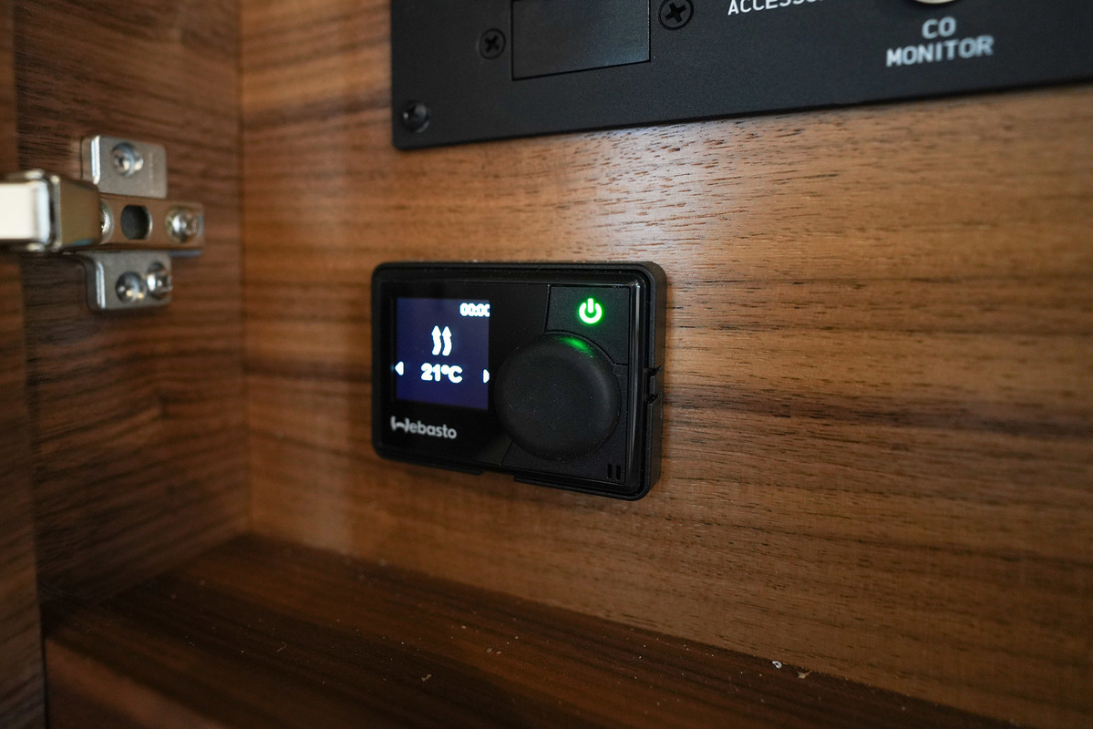 Sea Ray Sundancer 320 — foto 61 van 80