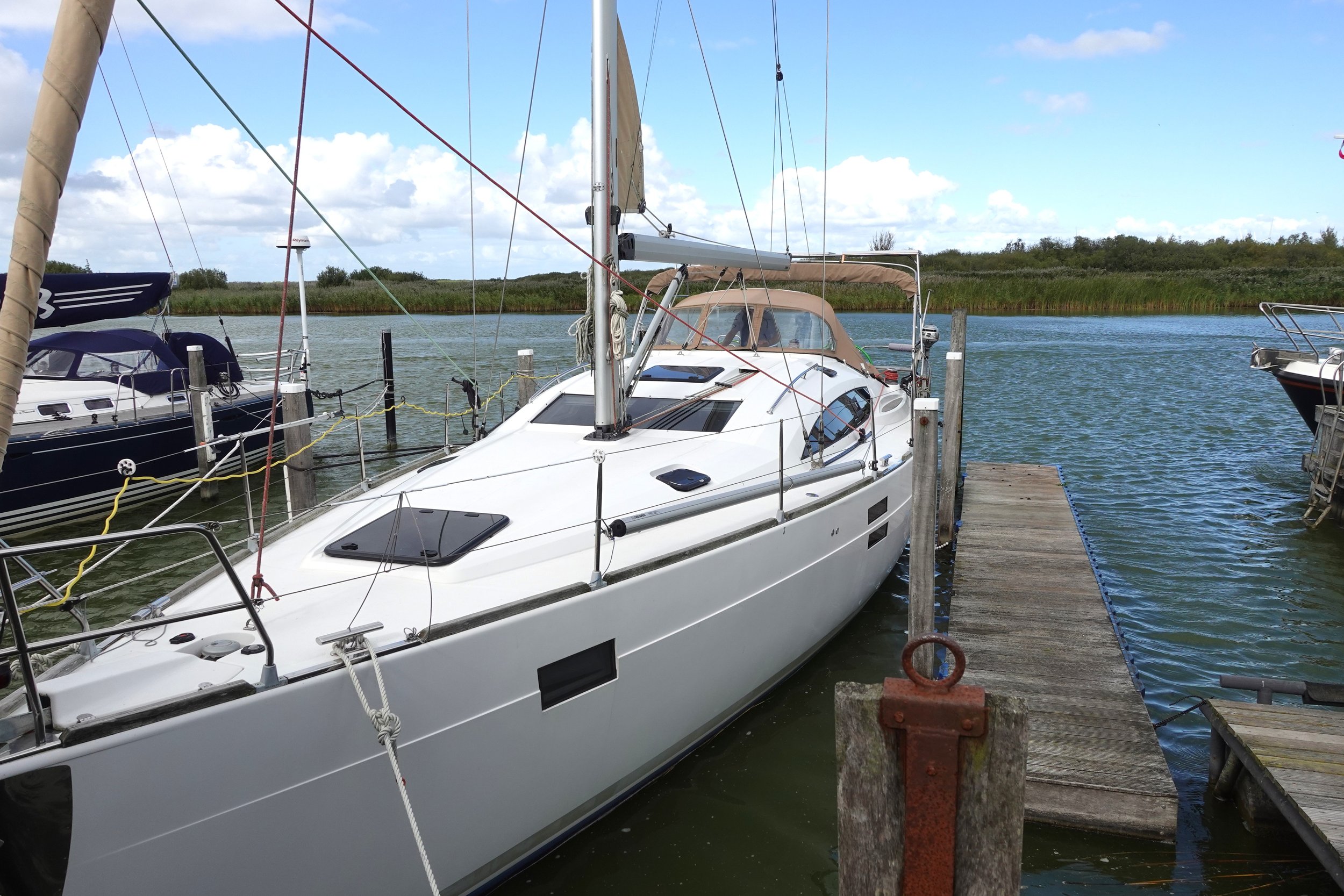 Elan 444 impression