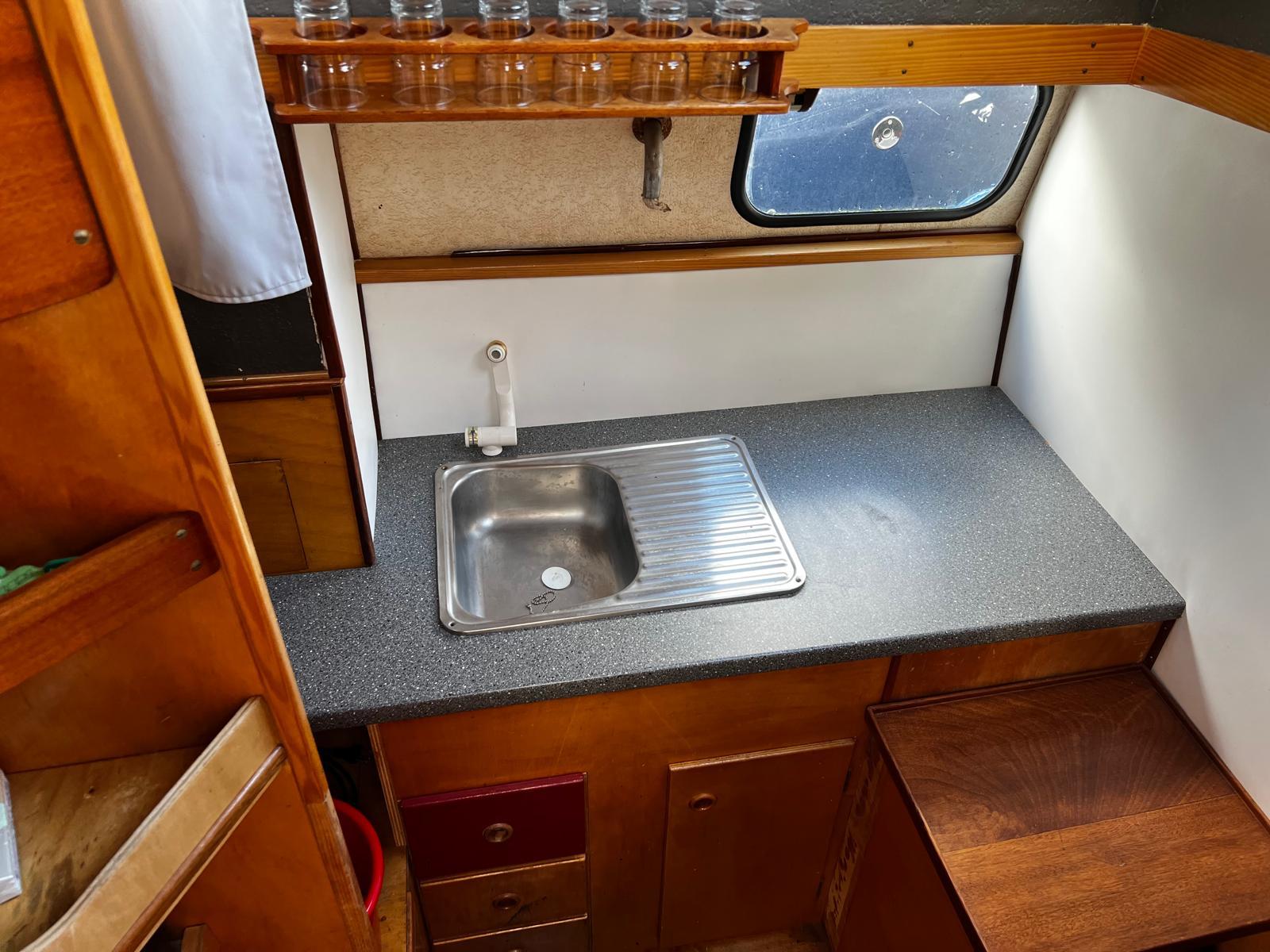 Beachcraft 9.00 AK — foto 18 van 33