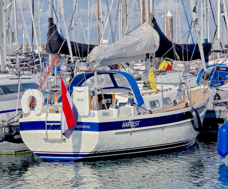1988 Hallberg-Rassy 29 for sale — foto 6 van 12