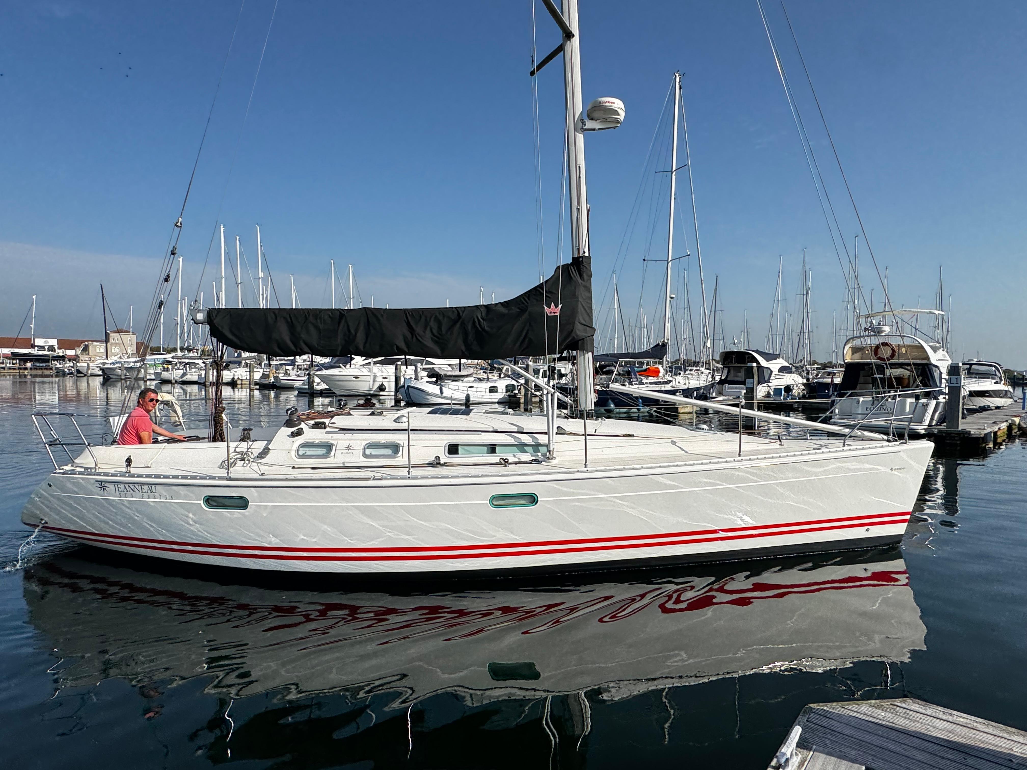 Jeanneau Sun Fast 36 — foto 3 van 11