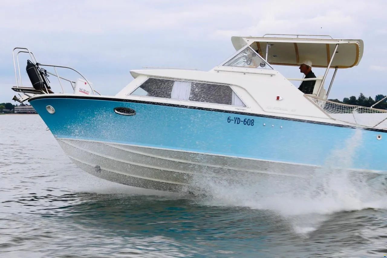 Bertram 25 Express Cruiser — foto 2 van 28