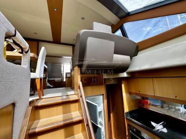Ferretti 690 Altura (2006) — foto 7 van 12