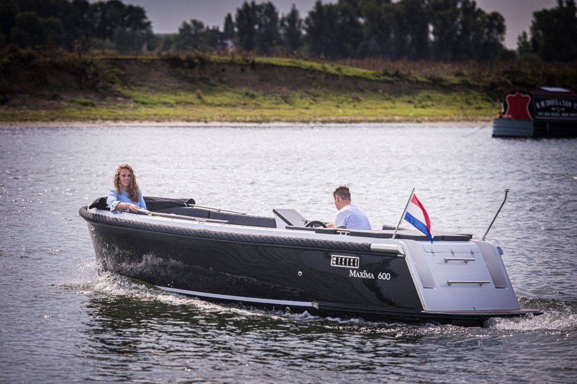 Maxima 600 tender — foto 15 van 19