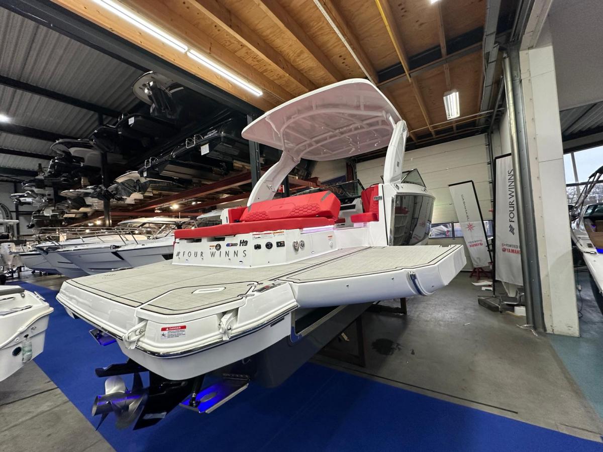 Four Winns H9 Bowrider — foto 3 van 25