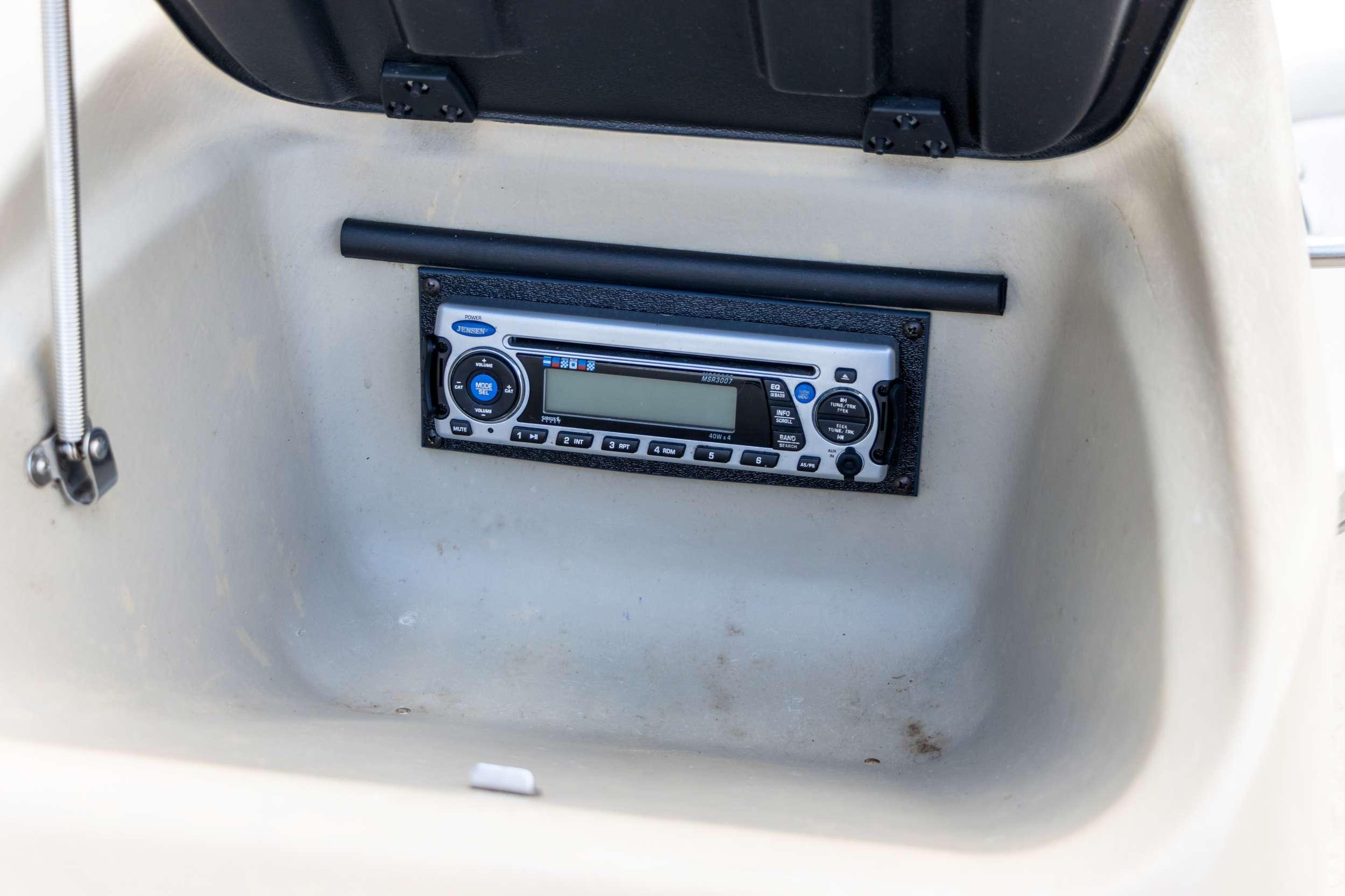 Glastron GT 185 — foto 10 van 29