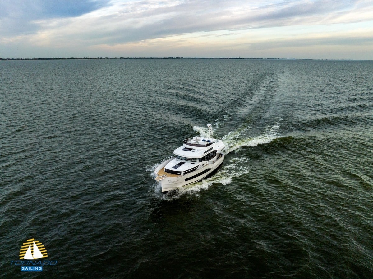 Delphia Yachts 12 Flylounge — foto 6 van 12
