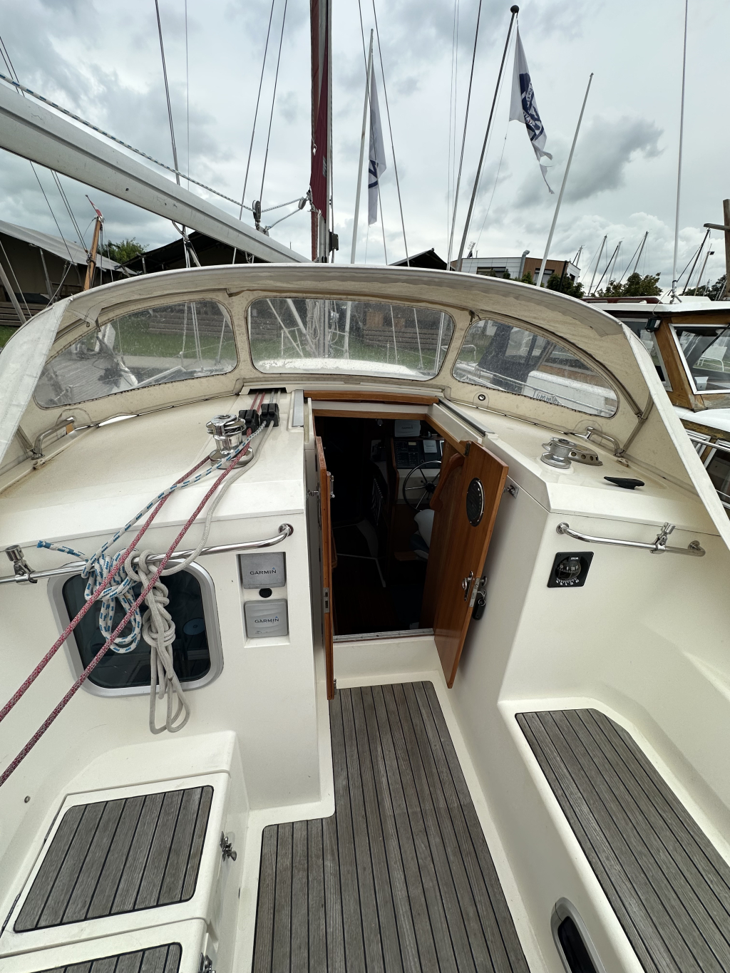 Moody  Eclipse 33 — foto 11 van 32