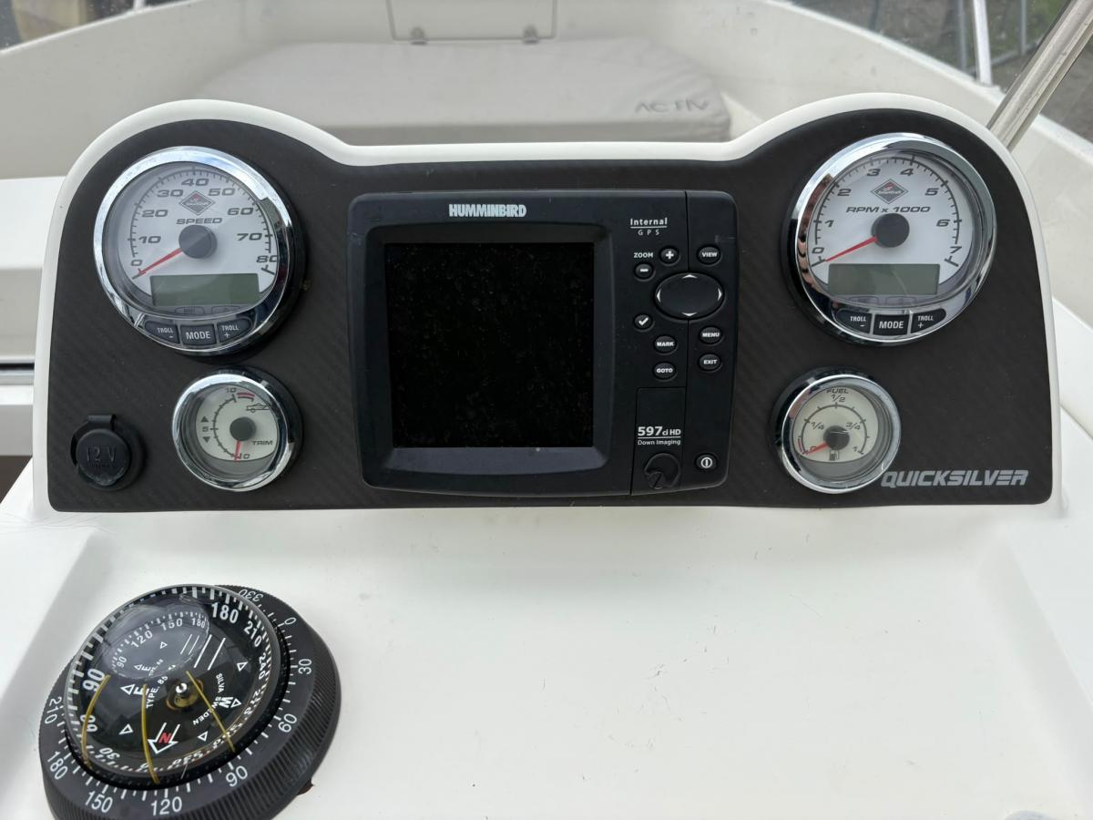 Quicksilver Active 675 — foto 11 van 13