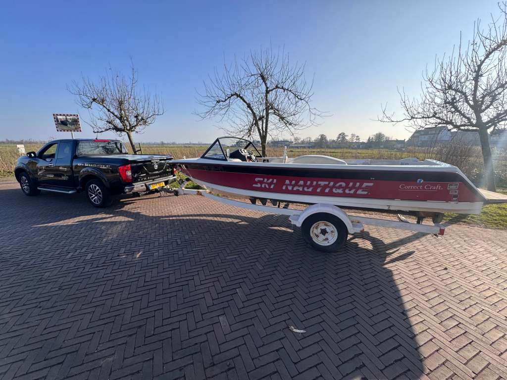 Ski Nautique Correct Craft — foto 1 van 13