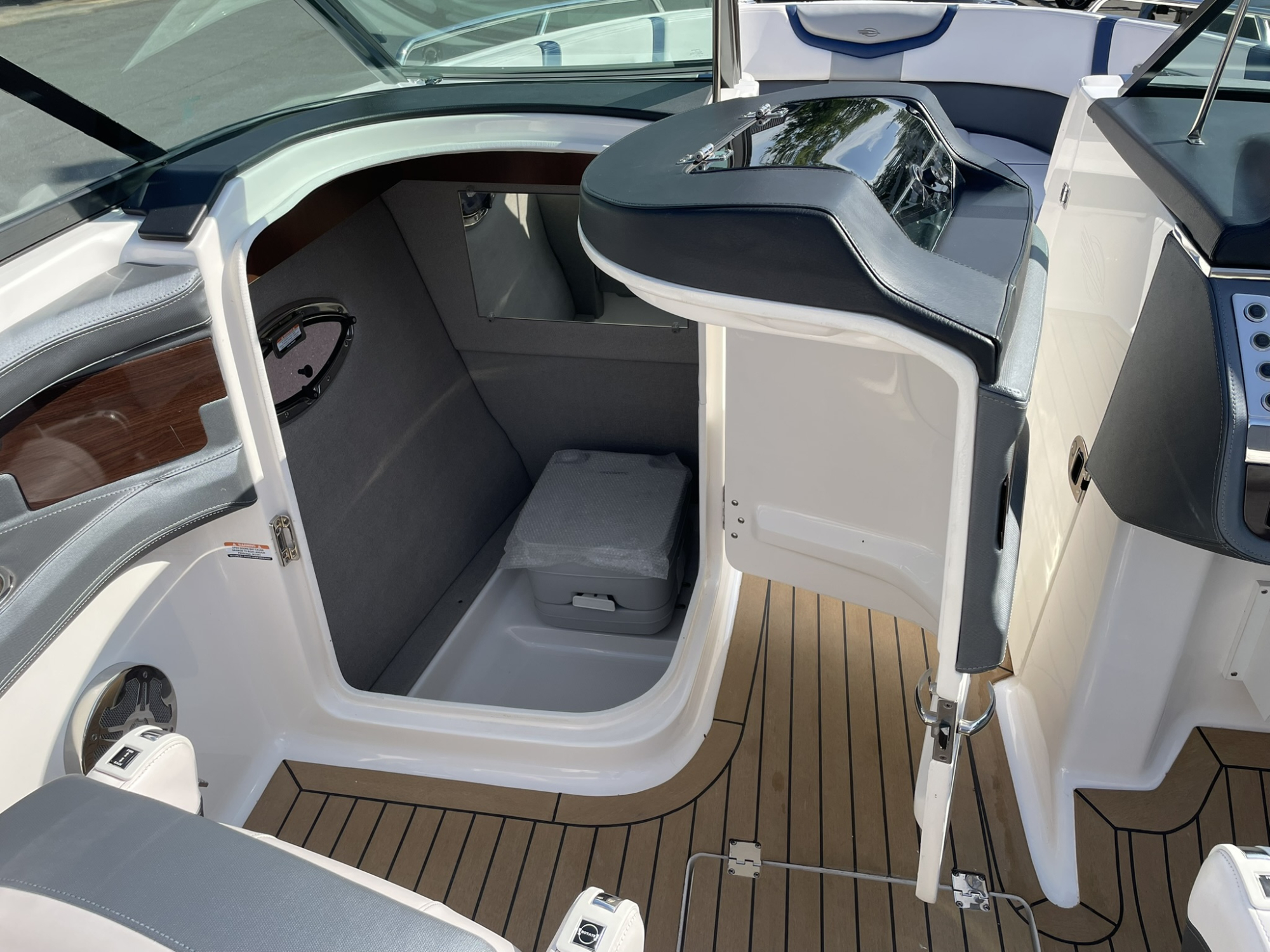 Chaparral 277 SSX met Volvo 380 pk AANBIEDING — foto 16 van 24