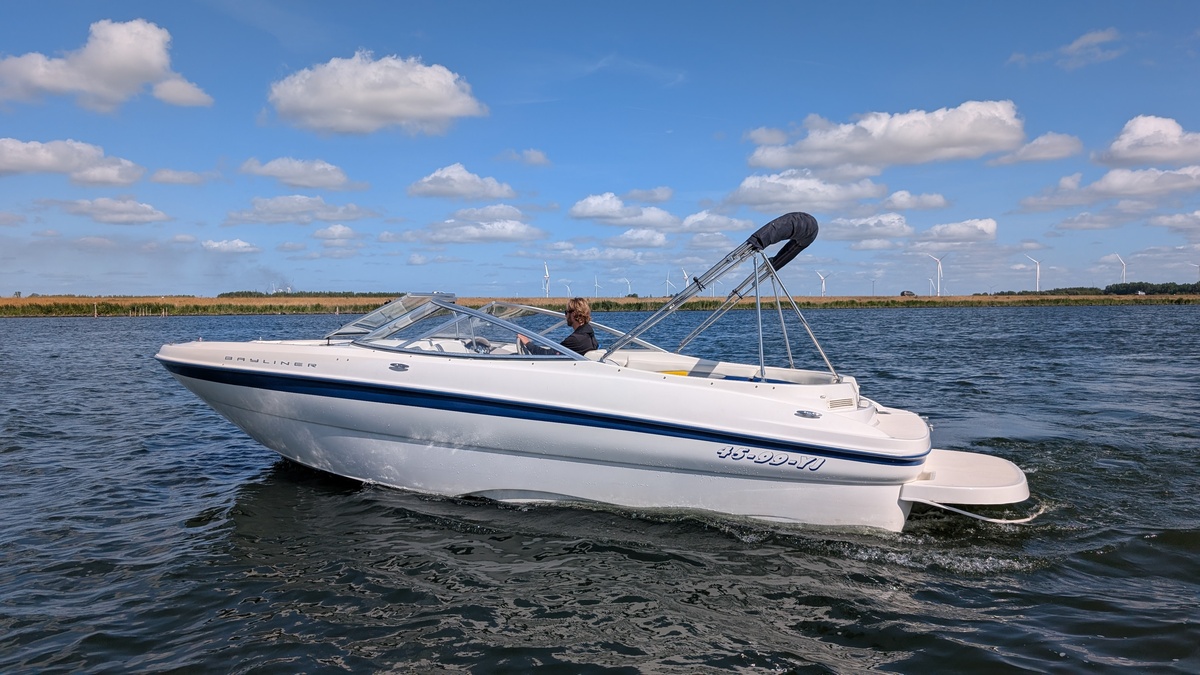 Bayliner 219 SD — foto 10 van 48