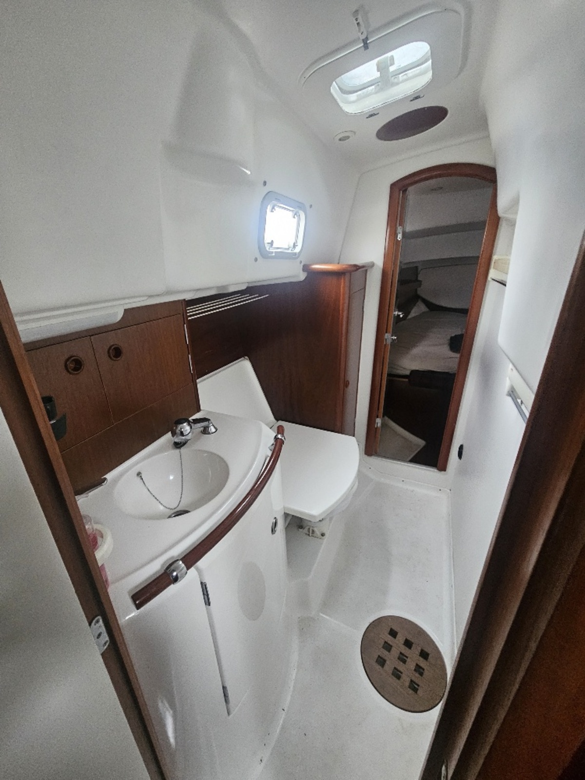 Beneteau Oceanis 36CC — foto 13 van 24