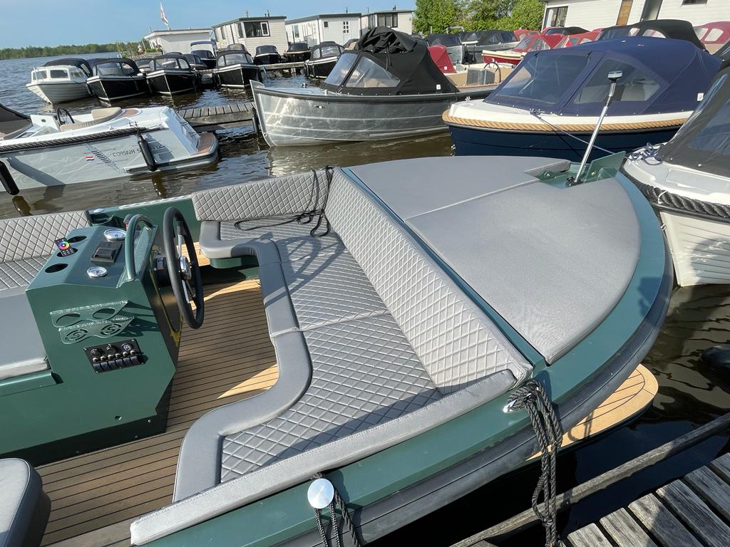 Steelfish 670 vaarklaar 60pk Honda — foto 4 van 18