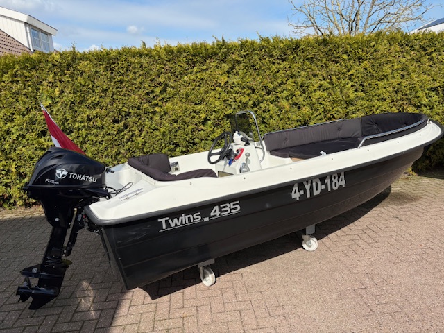 GERESERVEERD!!! Twins 435 — foto 1 van 15