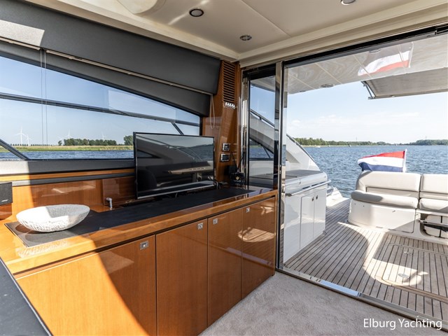 Princess V62 — foto 7 van 88