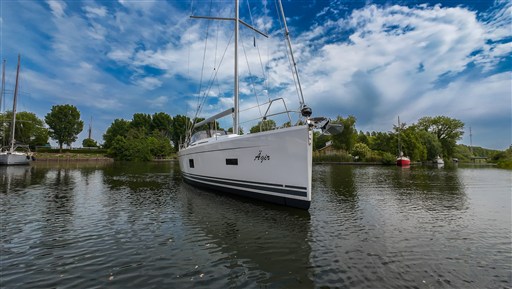 Hanse 388 (2023) — foto 4 van 12