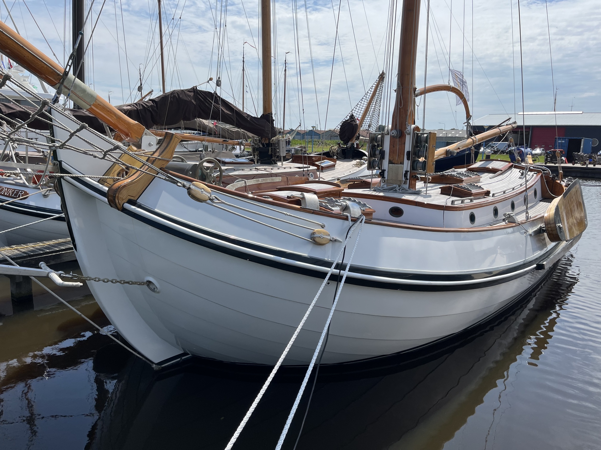 Lemsteraak Zilveren Zwaan - Hoek Design Roefuitvoering — foto 22 van 31